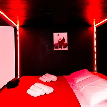 Privacy Escape - Private Parking Near Center * Torino
